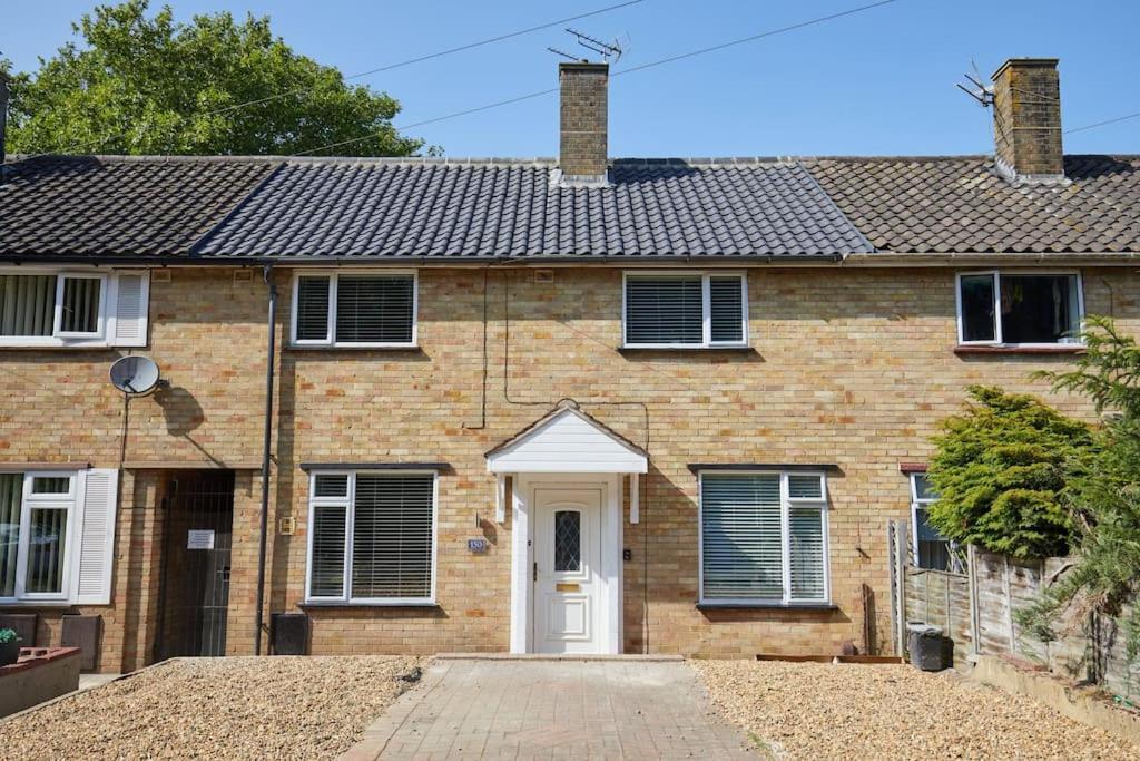 Newly Fully Renovated Large 6 Bed Opposite Park Villa NWI Buitenkant foto